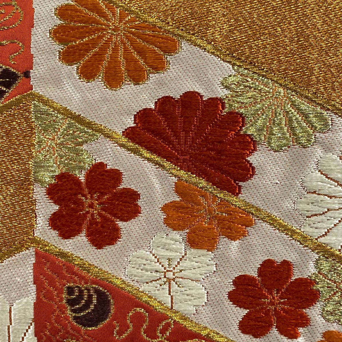 【美品】 袋帶 名品級 河合美術織物 落款あり 寶盡くし 花 金絲 唐織 橙色 六通 純蠶絲