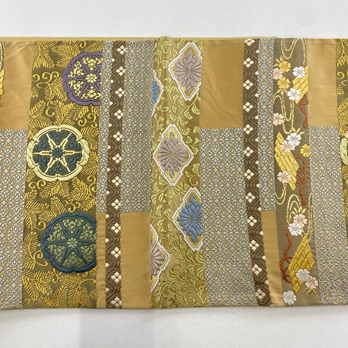【美品】 袋帶 名品級 花筏 華紋 刺繡 金絲 淡茶 六通 純蠶絲