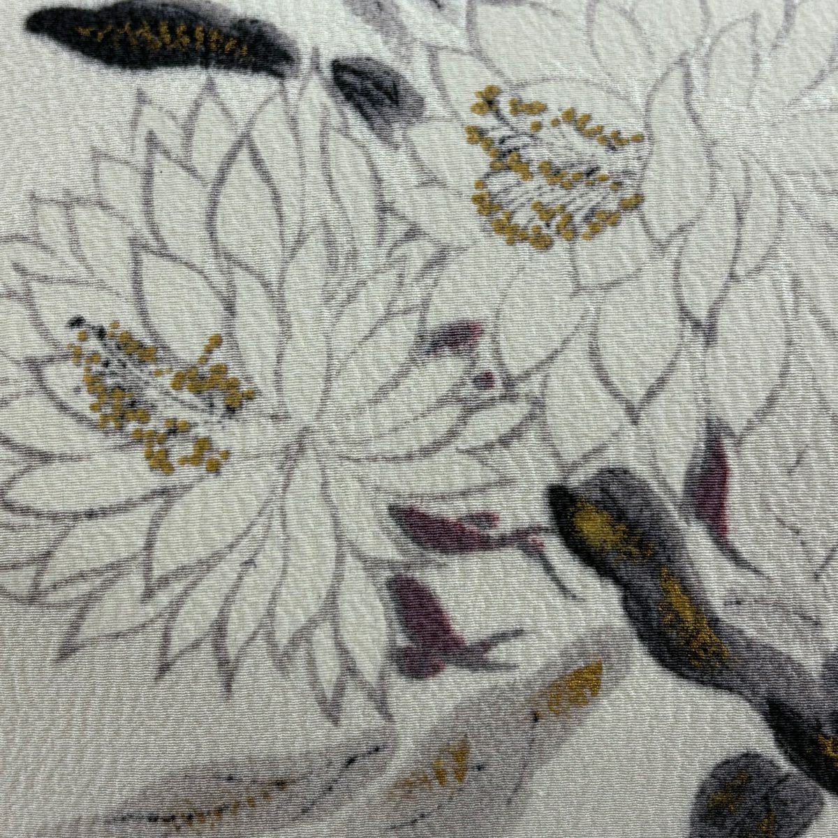 【美品】 名古屋帶 名品級 落款あり 山科春宣 枝花 金銀彩 奶油色 純蠶絲