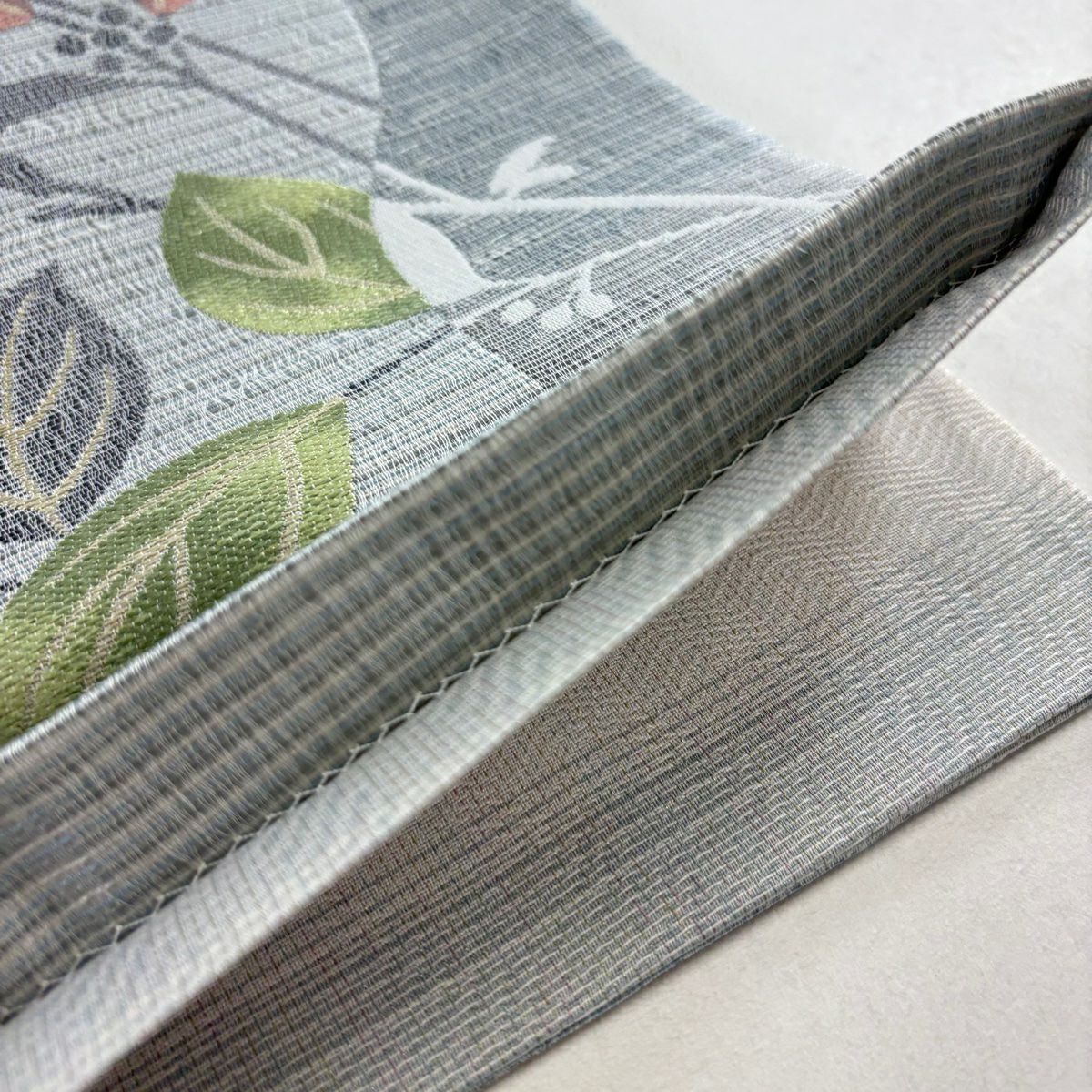 【美品】 袋帶 名品級 落款あり 証紙あり 葉と実 縞 深藍灰 六通 純蠶絲