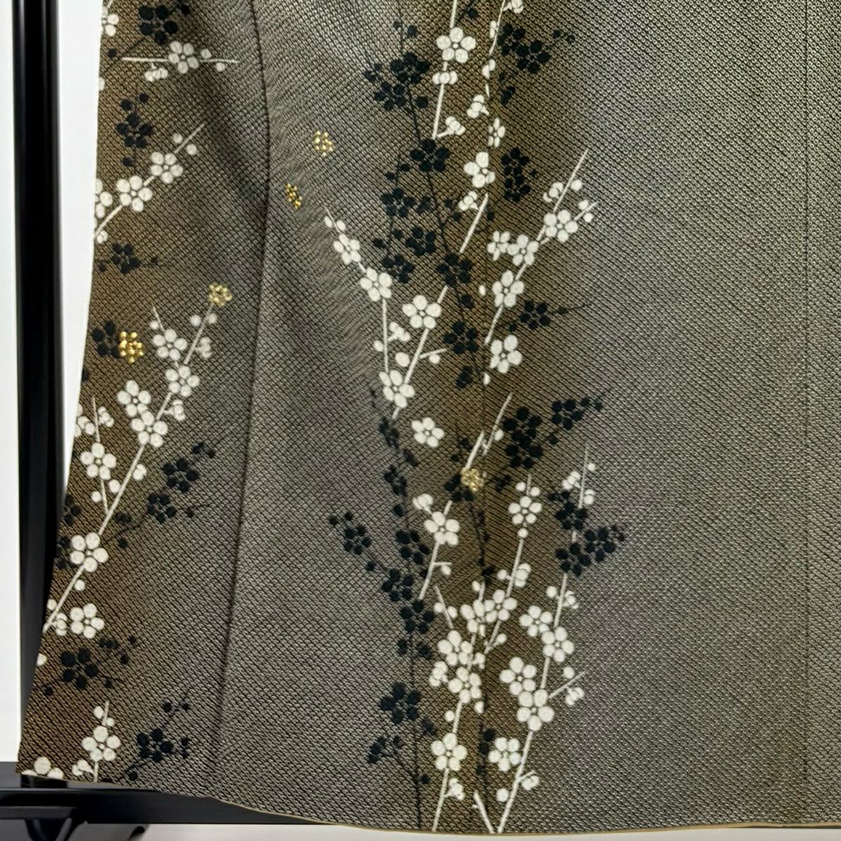 【美品】 付下 身長158.5cm 袖長66cm M 雙層 枝梅花 刺繡 墨 黑 純蠶絲 名品級