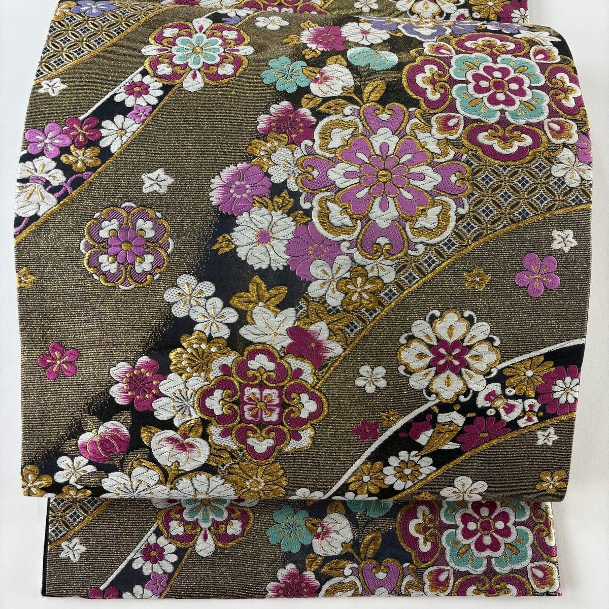 【美品】 袋帶 秀品級 長版 華紋 草花紋紋 唐織 金金箔 黑 六通 純蠶絲