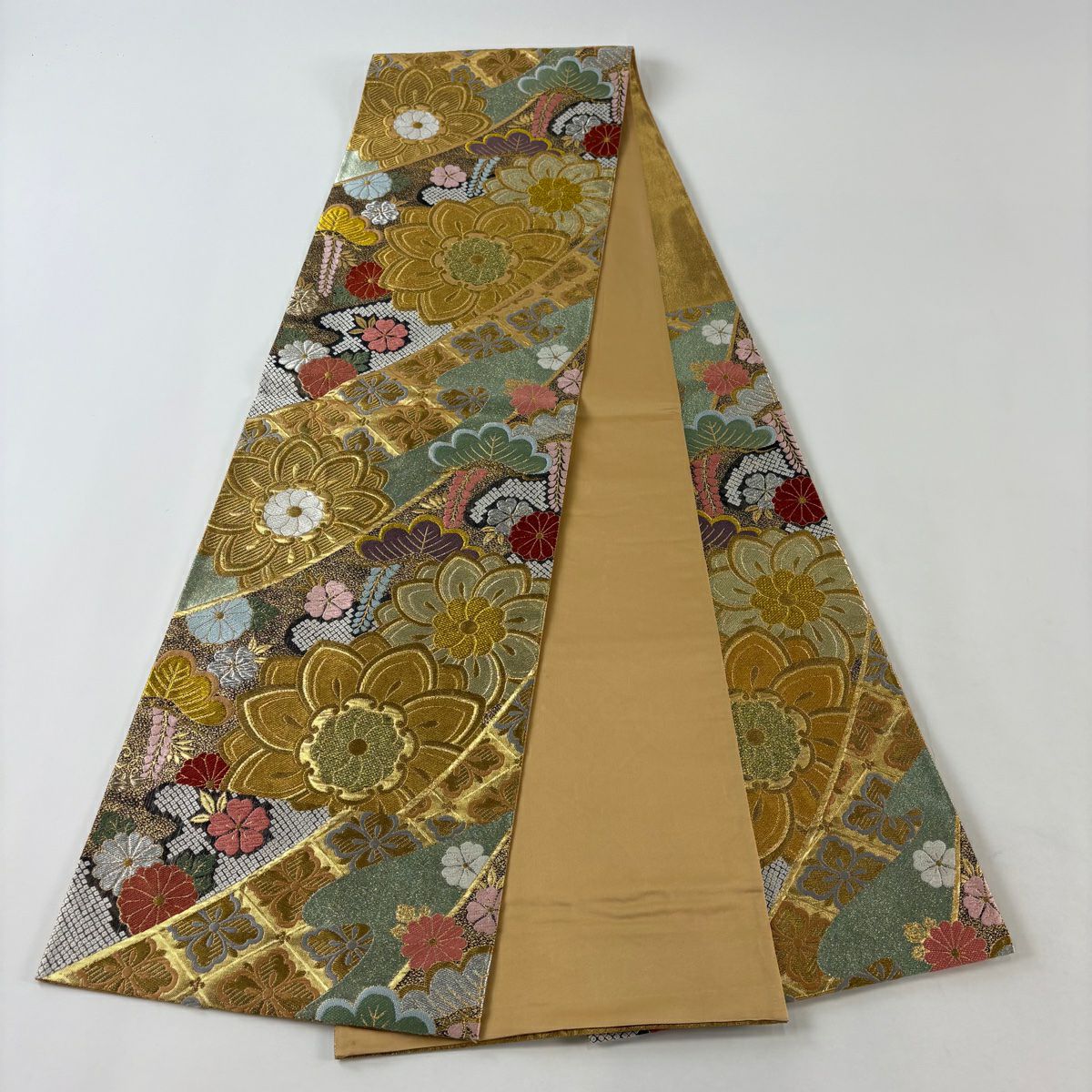 【美品】 袋帶 秀品級 花 花菱 金銀線 金金箔 金  六通 純蠶絲