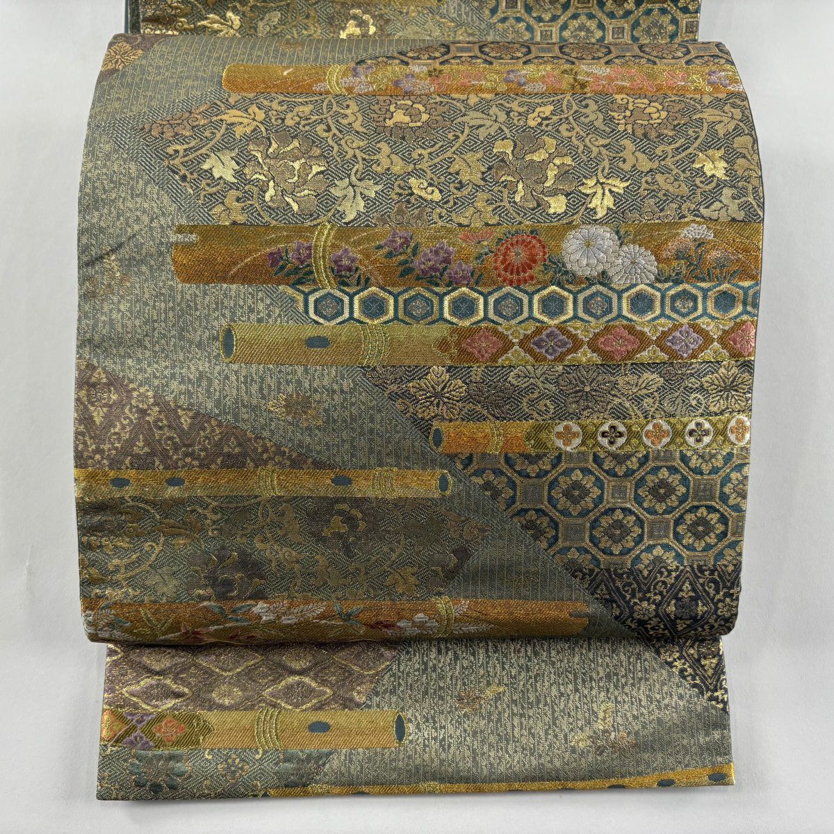 【美品】 袋帶 秀品級 雅樂的旋律 笛 秋草 金絲 金金箔 灰綠 六通 純蠶絲
