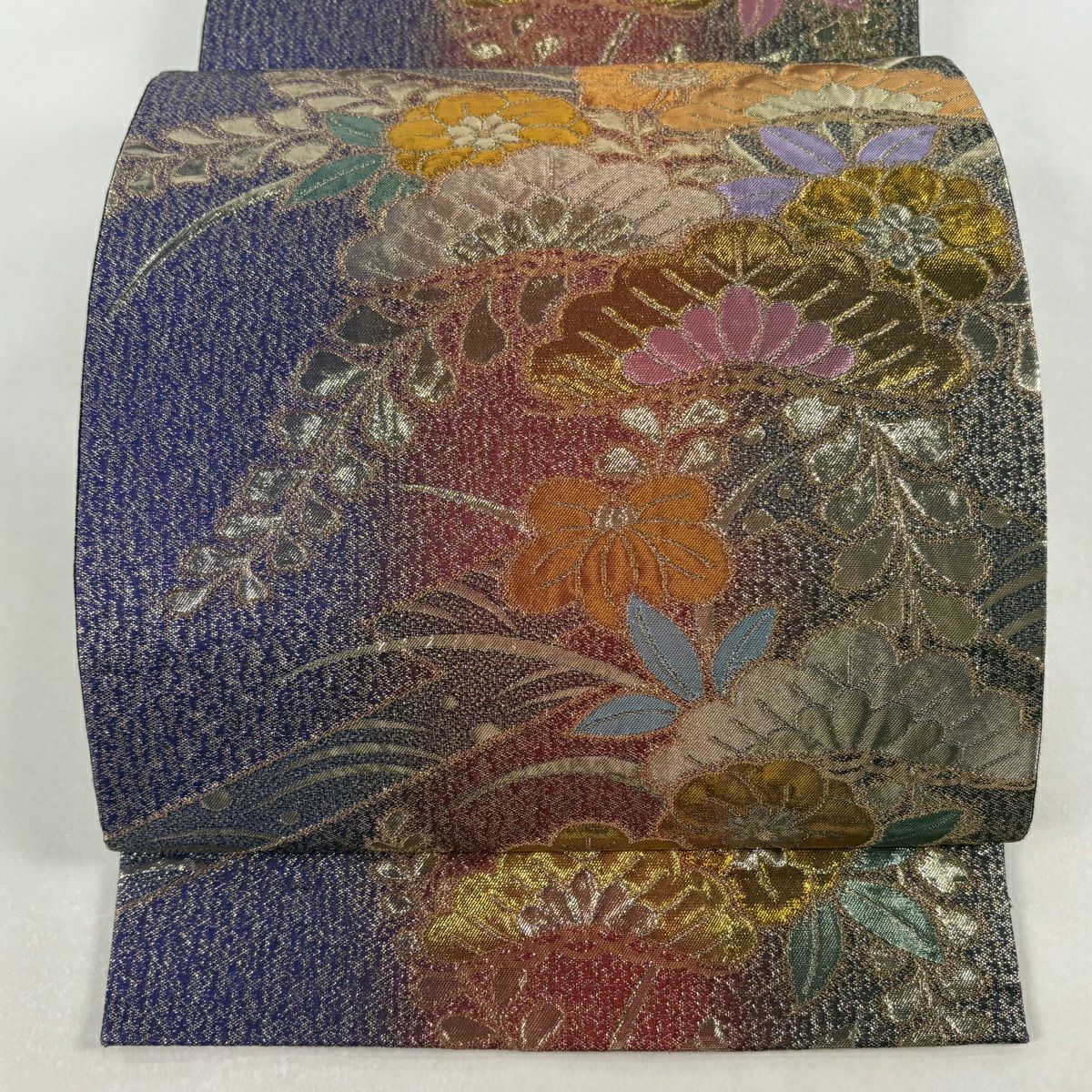 【美品】 袋帶 秀品級 笠松樹 草花紋 金糸 金金箔 紫 六通 純蠶絲