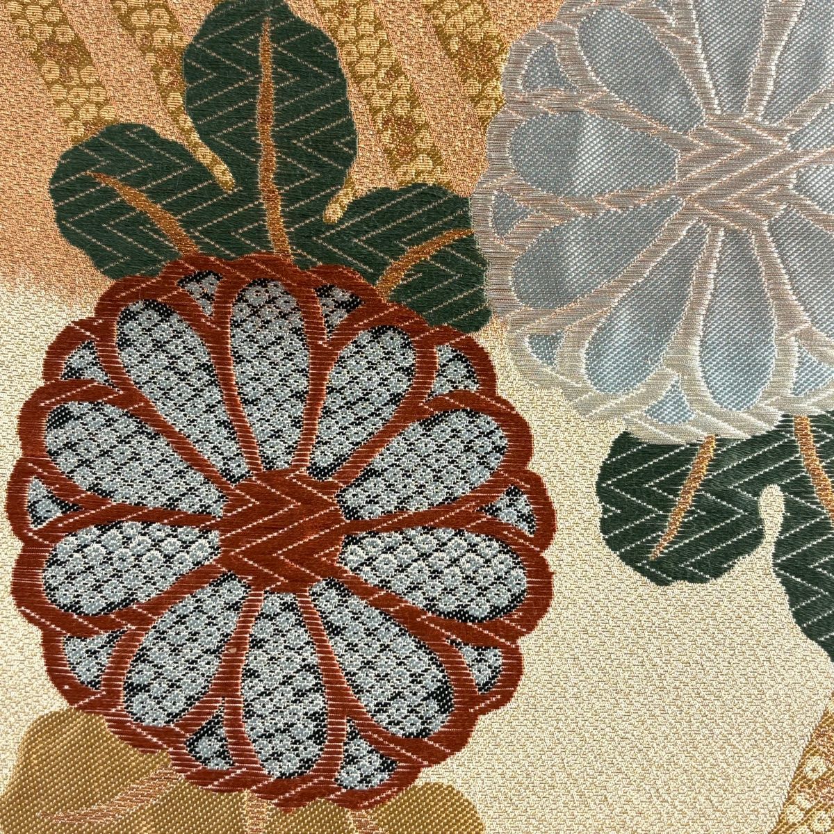 【美品】 袋帶 秀品級 振袖禮服禮服用 菊花 波 唐織 金銀彩 金 六通 純蠶絲