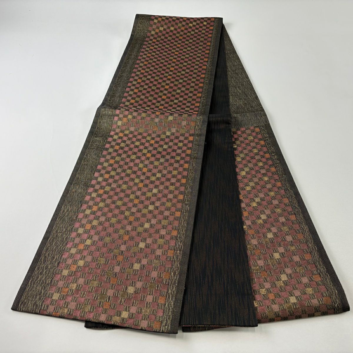 【美品】 袋帶 名品級 本泥染 市松樹 金絲 金金箔 黑 六通 純蠶絲