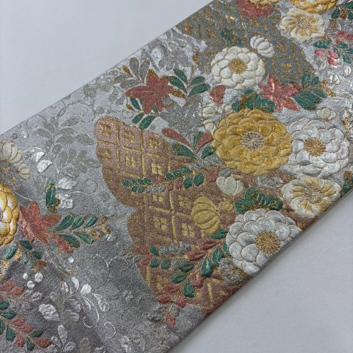 【美品】 袋帶 名品級 辻花染圖案 雲文 金銀絲 金金箔 銀 六通 純蠶絲