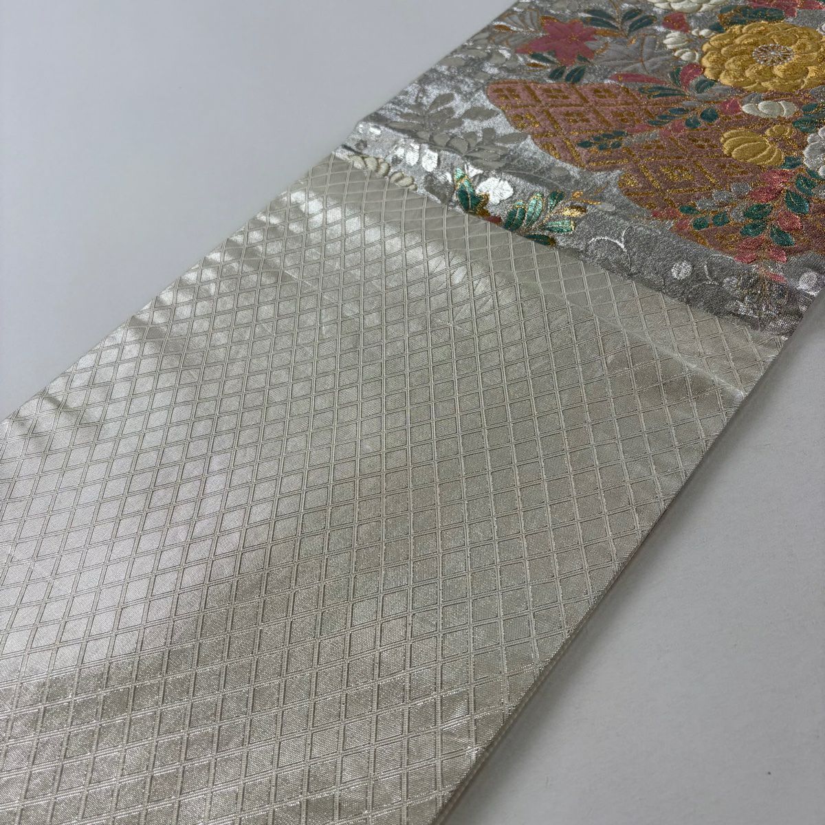 【美品】 袋帶 名品級 辻花染圖案 雲文 金銀絲 金金箔 銀 六通 純蠶絲