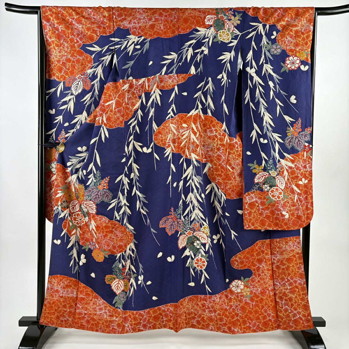 【美品】振袖禮服 身長161cm 袖長65cm M 雙層 草花紋紋 雲文 金通し 金銀彩 深藍 純蠶絲 名品級
