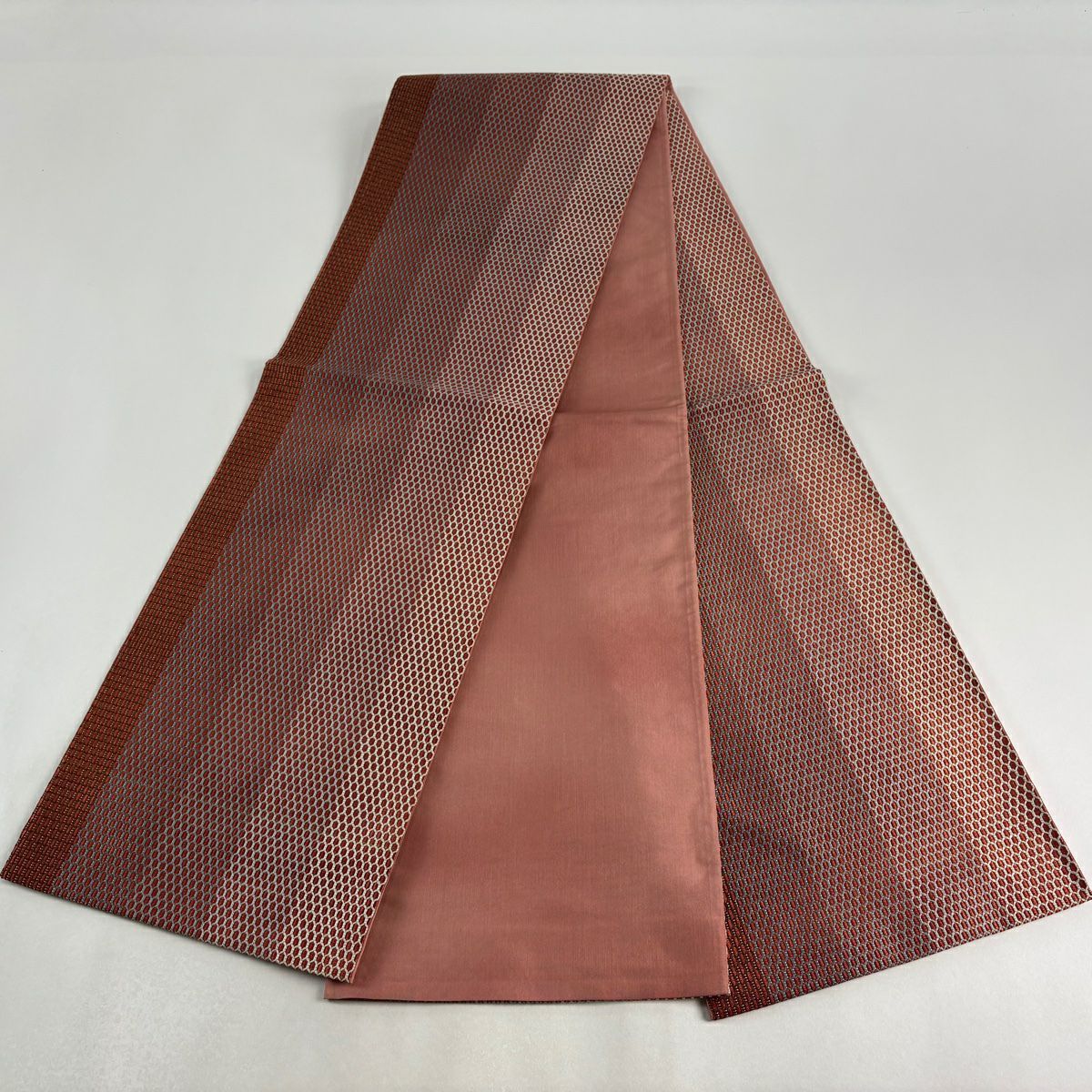 【美品】 袋帶 秀品級 龜甲 縞 金絲 茜 深紅 全通 純蠶絲
