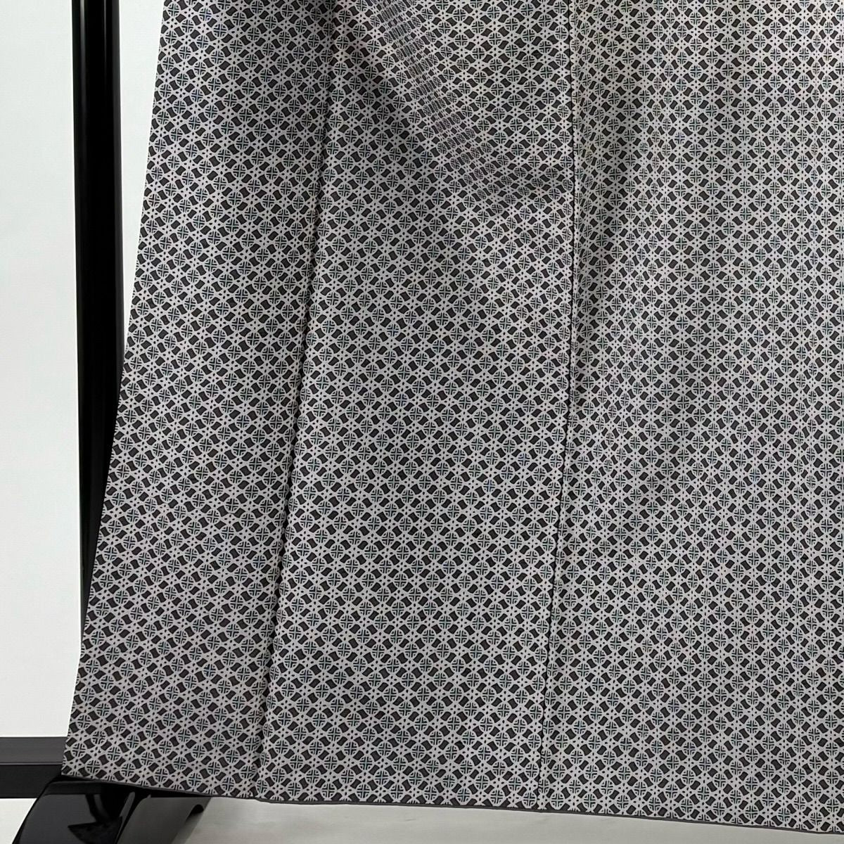 【美品】 小紋 身長162.5cm 袖長64.5cm M 雙層 紬織織 幾何學 焦茶 純蠶絲 秀品級