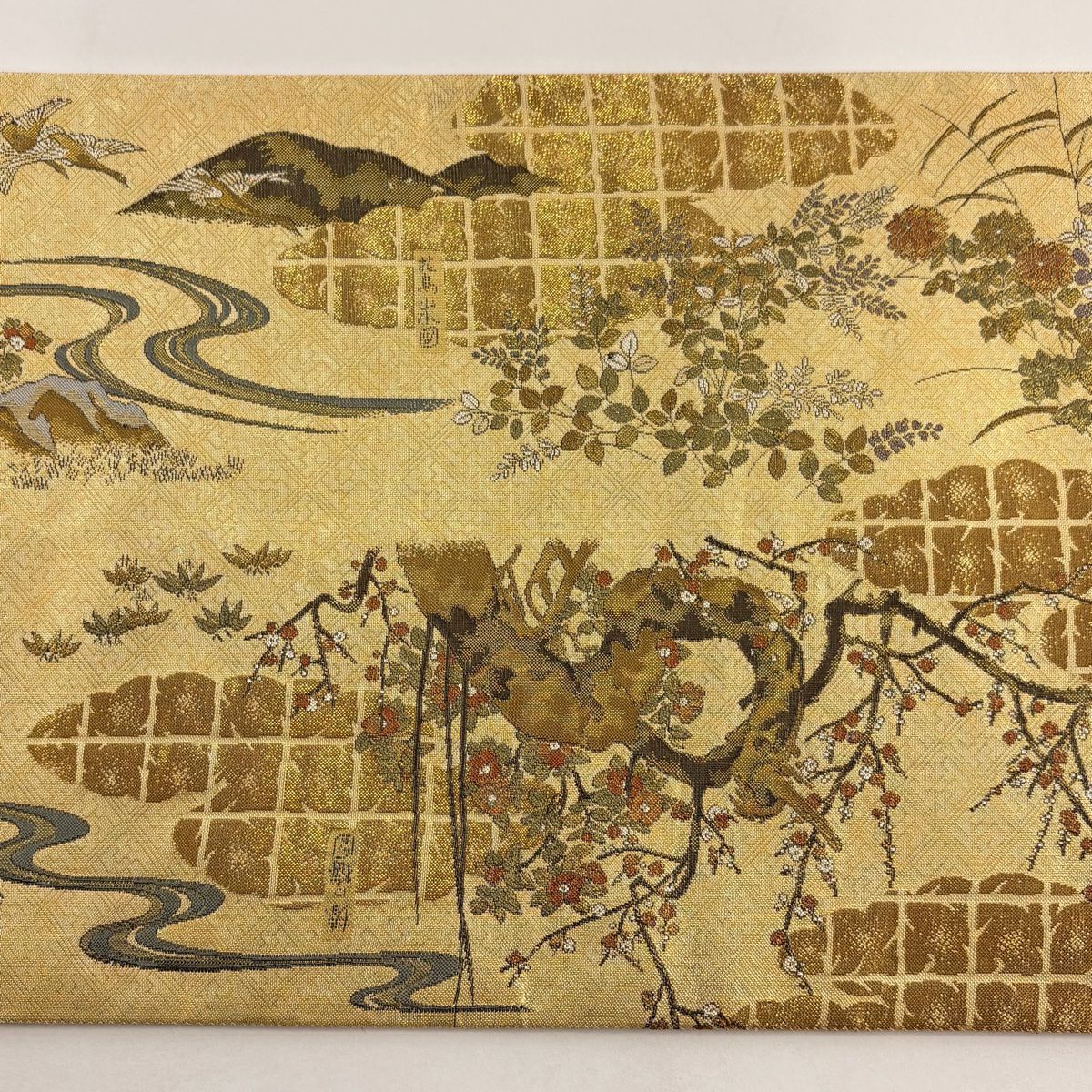 【美品】 袋帶 秀品級 仙鶴 草花紋 金糸 金金箔 淺黃 お太鼓圖案 純蠶絲