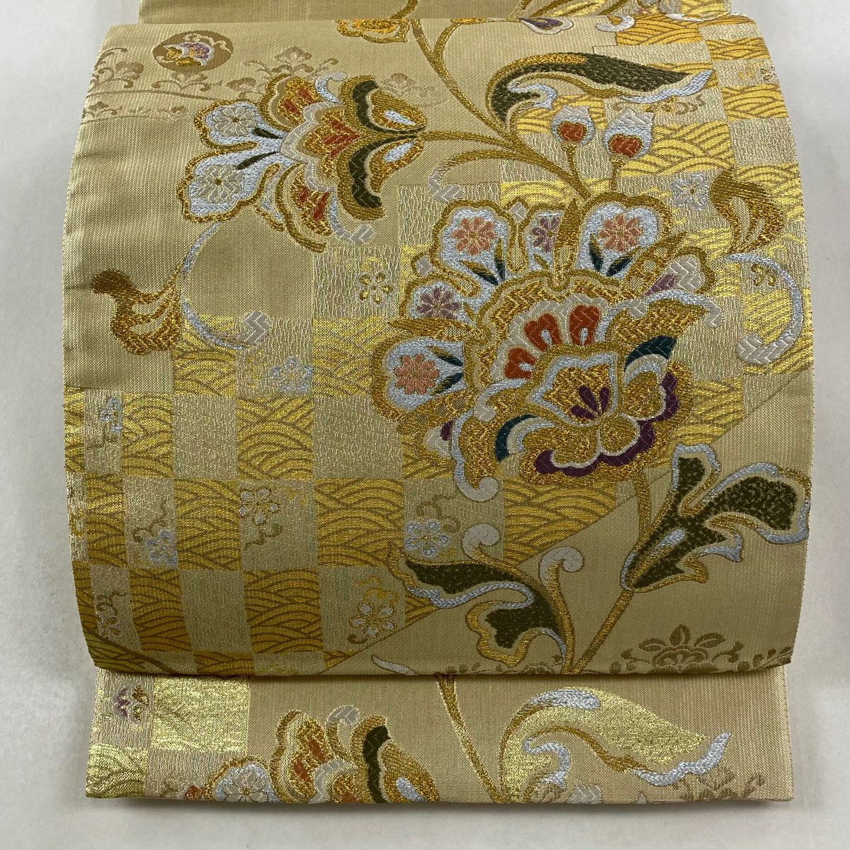 【美品】 袋帶 秀品級 香草染 花唐草紋 波 金金箔 金絲 米色 六通 純蠶絲