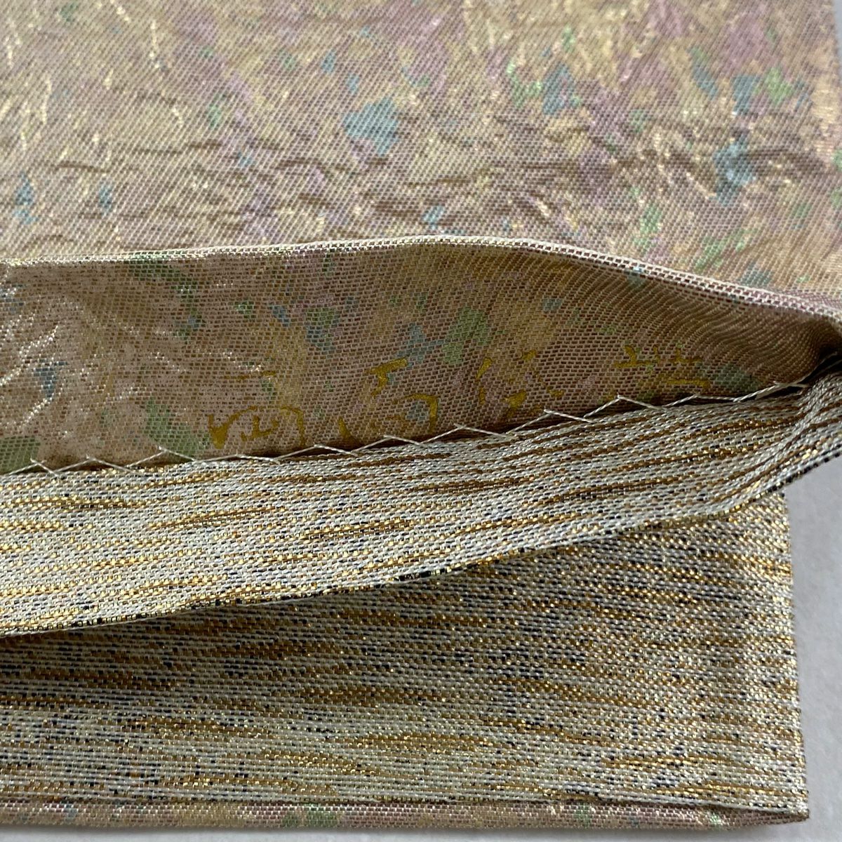 【美品】 袋帶 秀品級 幾何學 金金箔 金色 六通 純蠶絲