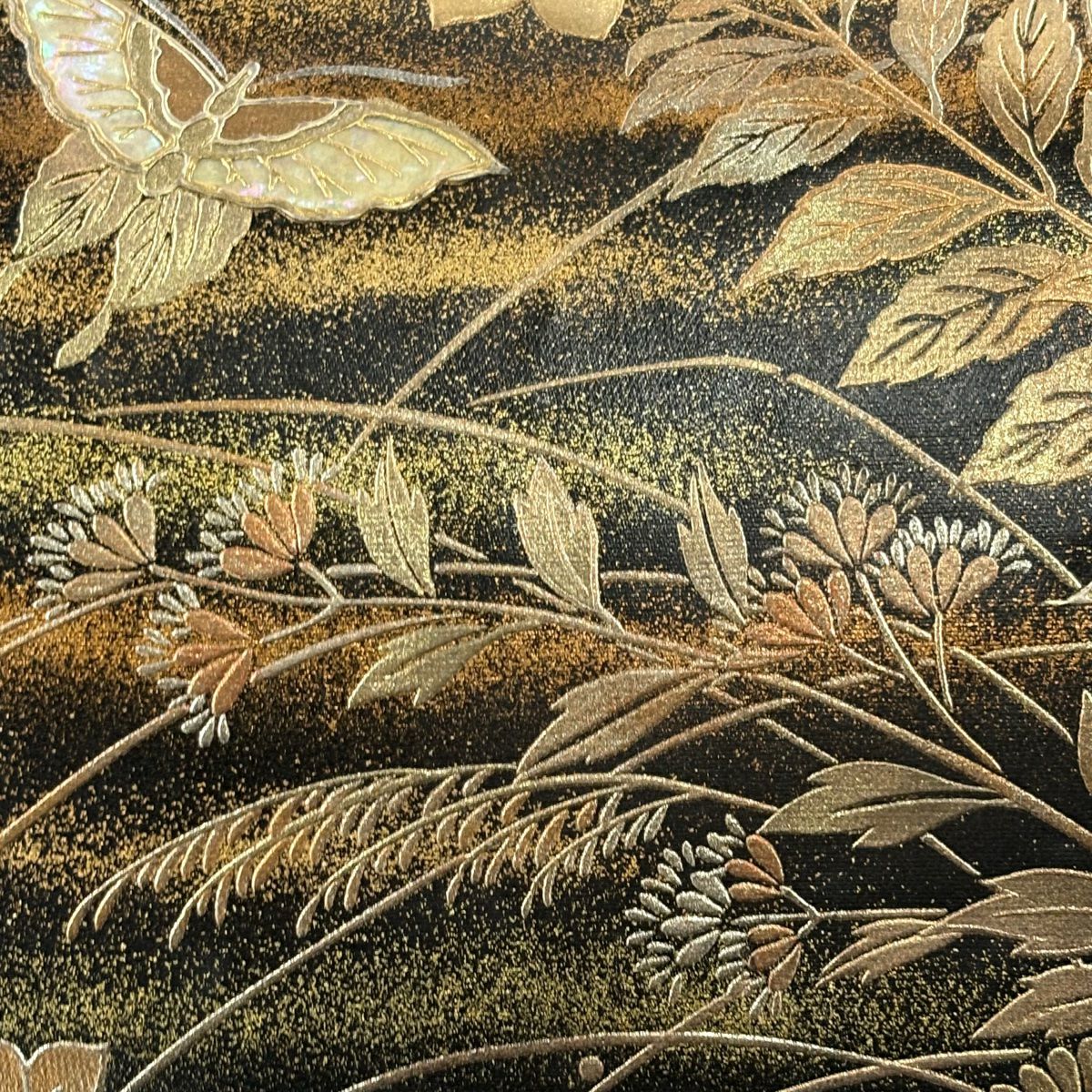 袋帶 秀品級 草花紋紋 蝶 螺鈿 金銀彩 黑色 大鼓圖案 純蠶絲
