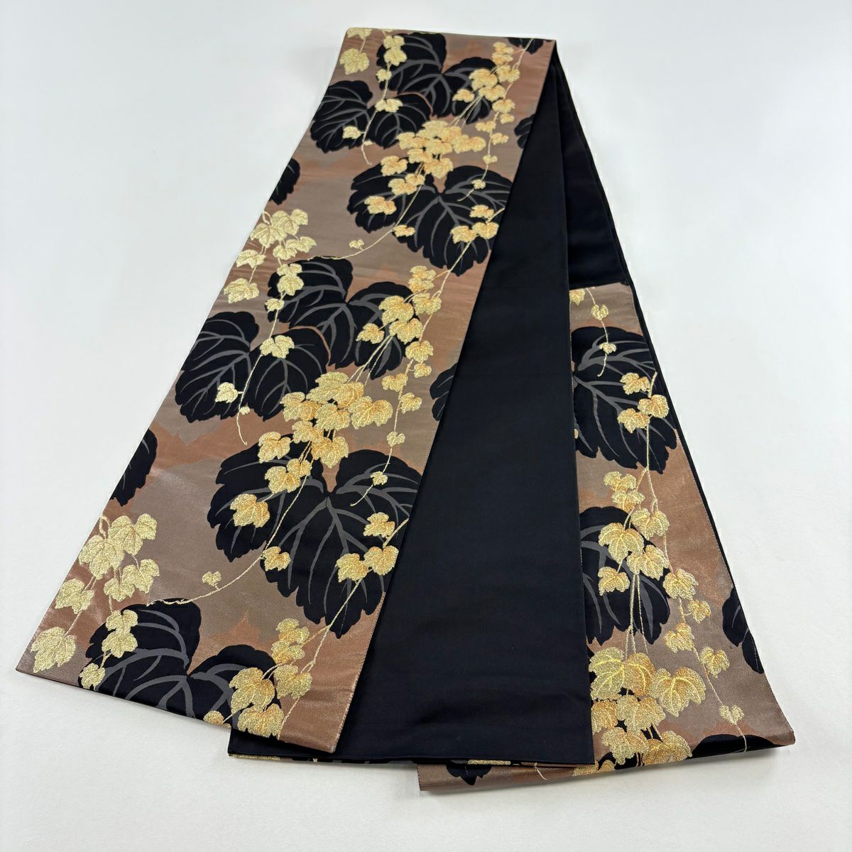 【美品】 袋帶 名品級 葉柄 蔦 金糸 金金箔 茶 六通 純蠶絲
