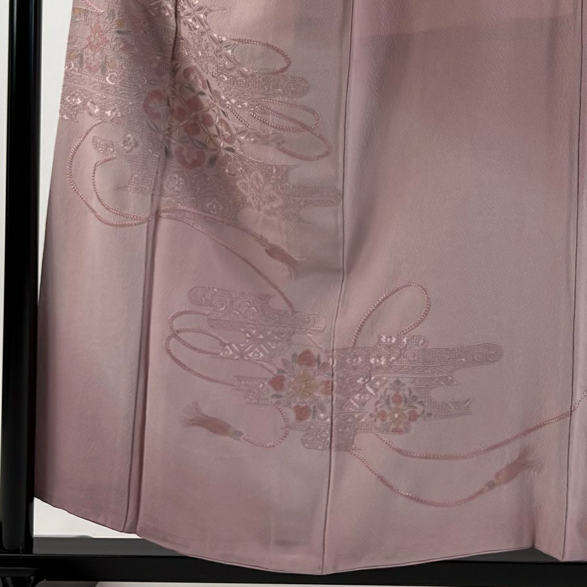 色留袖禮服 身長156.5cm 袖長64cm M 雙層 華紋 ヱ霞 刺繡 漸層 薄紫 純蠶絲 秀品級