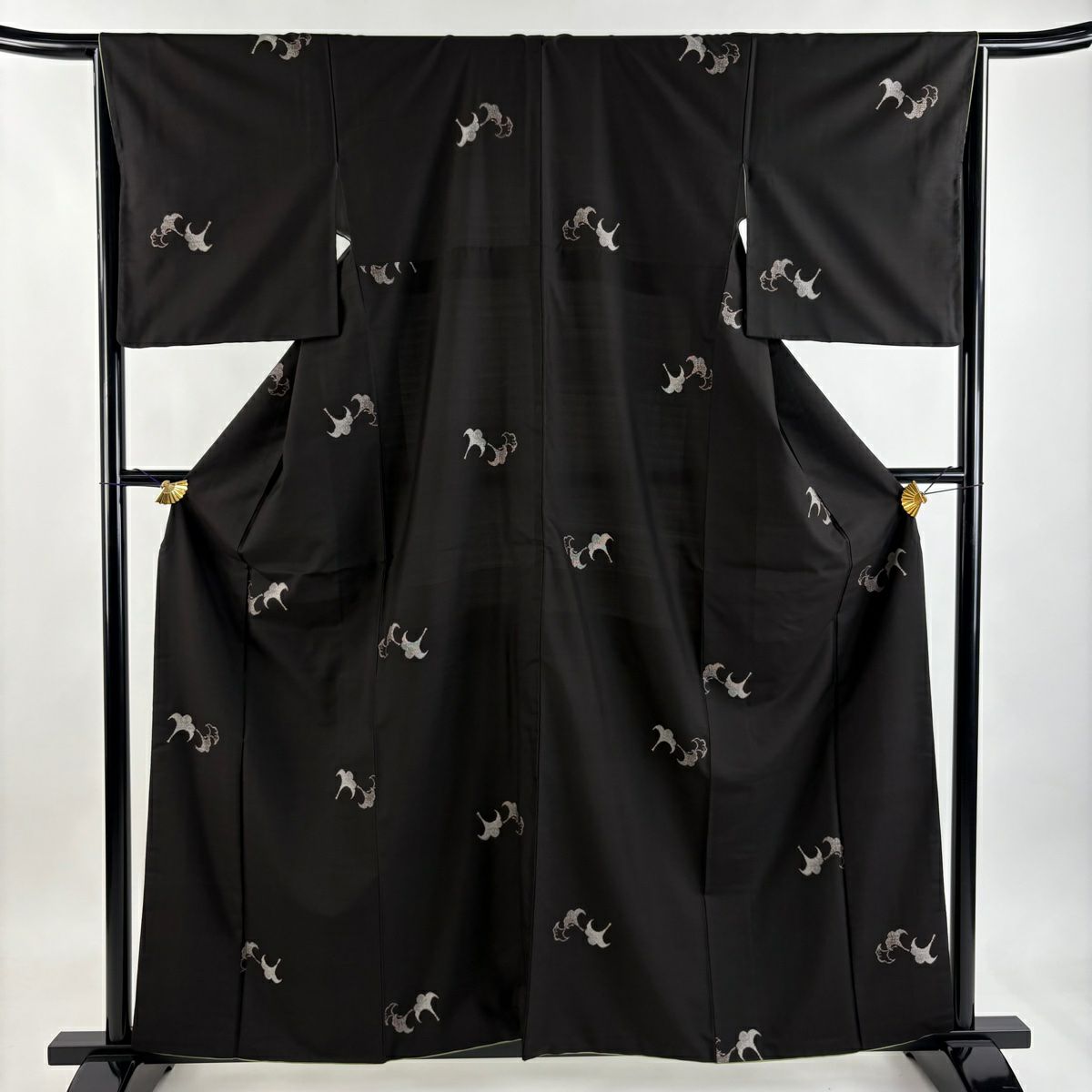 【美品】 大島紬織 身長160cm 袖長65.5cm M 雙層 純泥染 證書附帶 銀杏 墨 黑 純蠶絲 逸品級