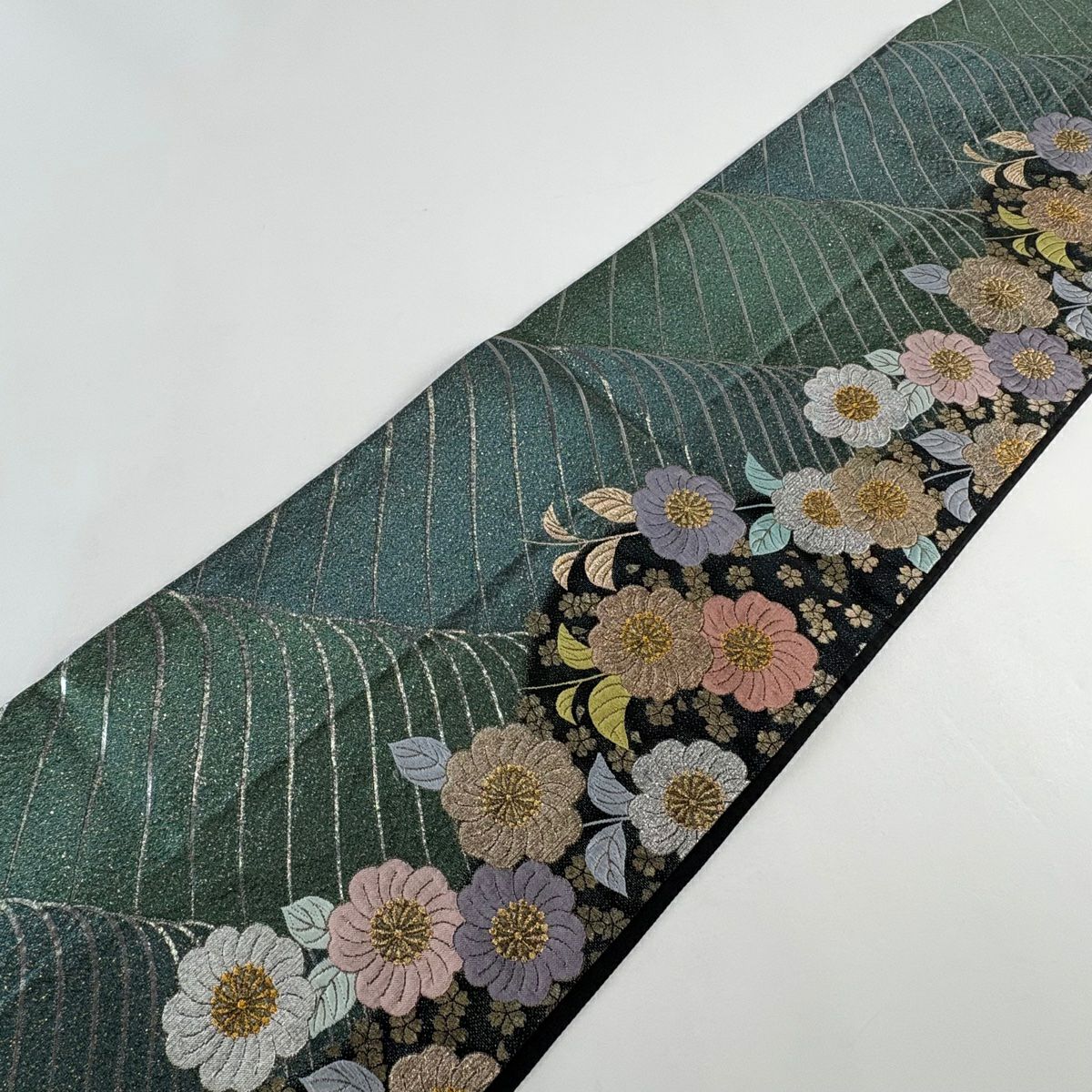 【美品】 袋帶 秀品級 草花紋 金銀彩 金金箔 深綠 全通 純蠶絲