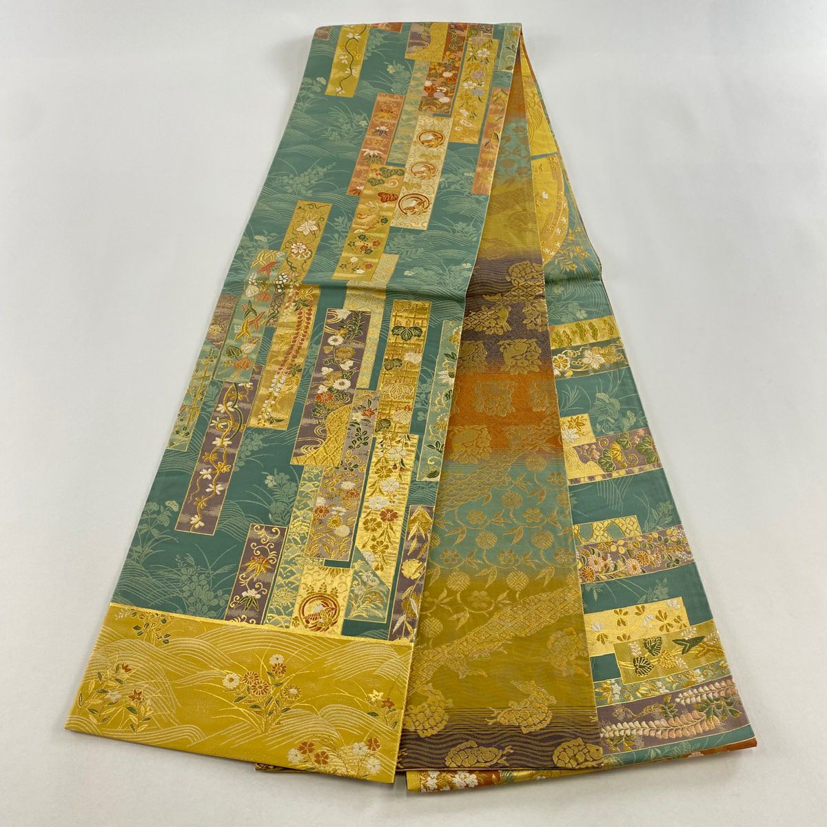 【美品】袋帶 名品級 扇子面 草花紋 金糸 金金箔 淺綠 お太鼓圖案 純蠶絲