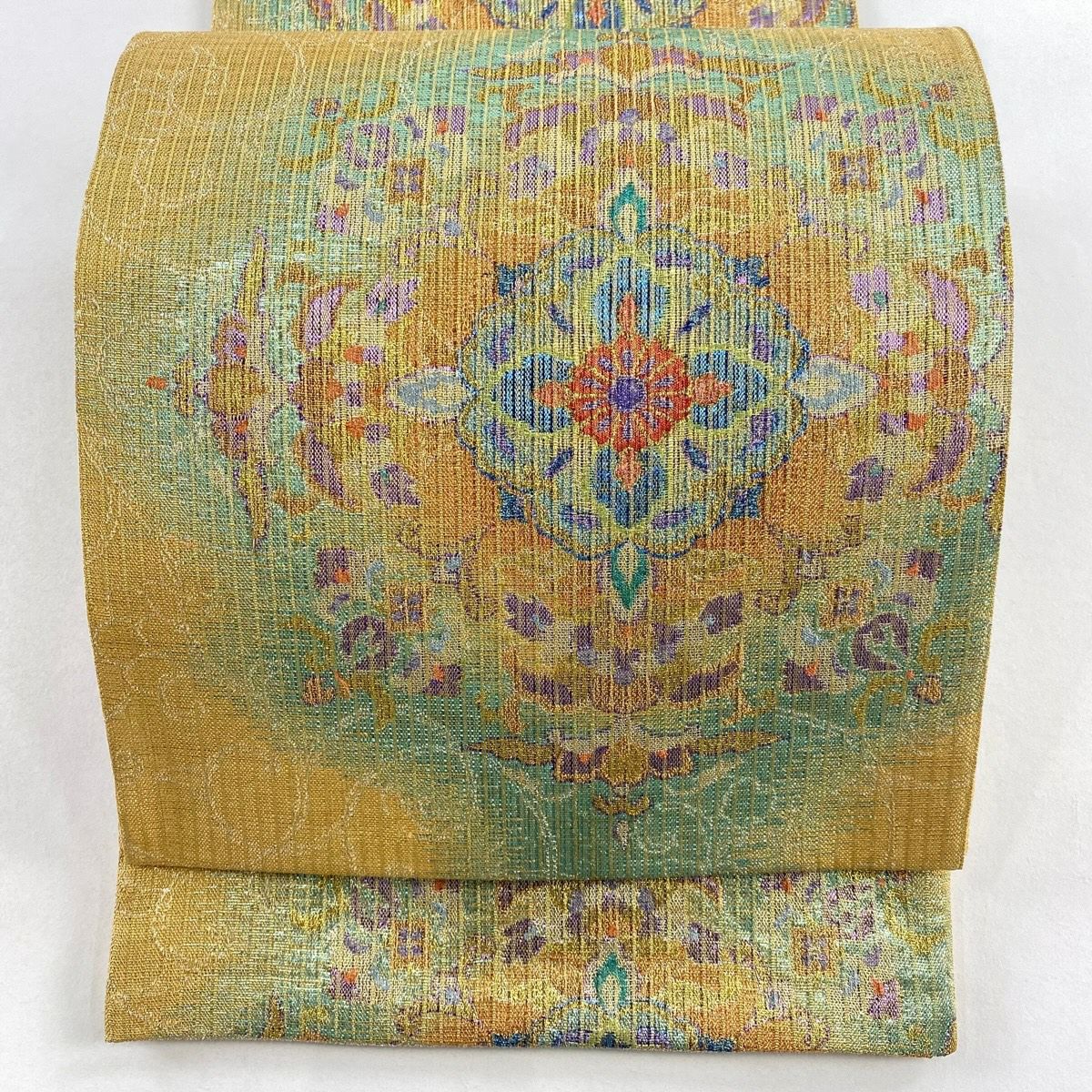 【美品】 袋帶 名品級 振袖禮服禮服用 華紋 花唐草紋 金絲 金金箔 金 六通 純蠶絲