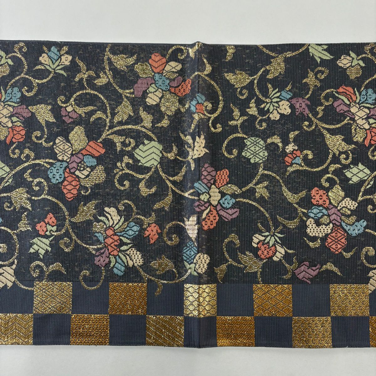 袋帶 名品級 じゅらく 落款あり 花唐草紋 市松樹模樣 金絲 金金箔 青紫 六通 純蠶絲