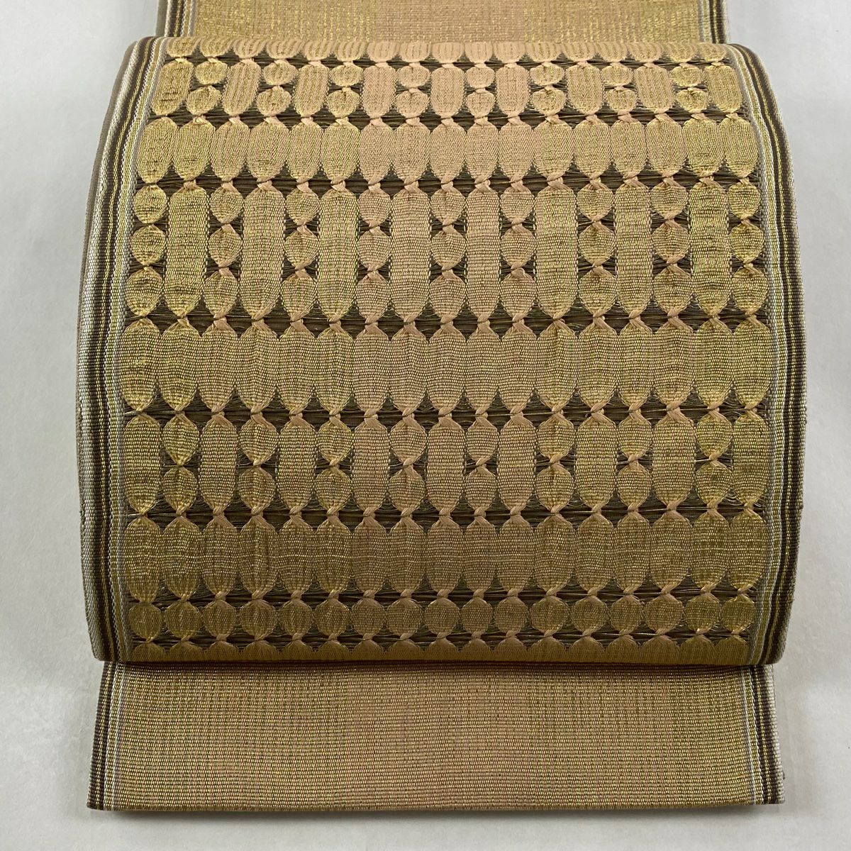 【美品】 袋帶 秀品級 幾何圖案 金絲 淺橙色 大鼓圖案 純蠶絲