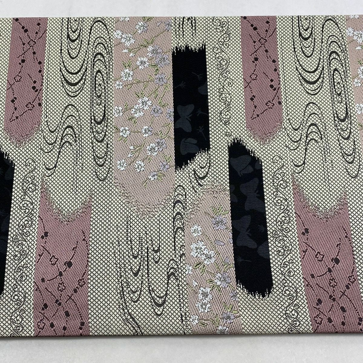 【美品】 袋帶 秀品級 花蝶 流水 刺繡 奶油 六通 純蠶絲