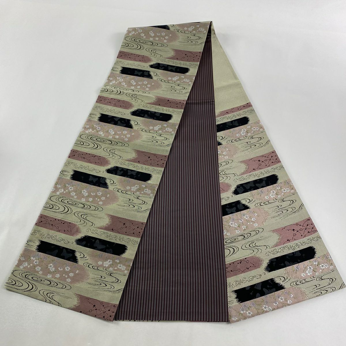 【美品】 袋帶 秀品級 花蝶 流水 刺繡 奶油 六通 純蠶絲