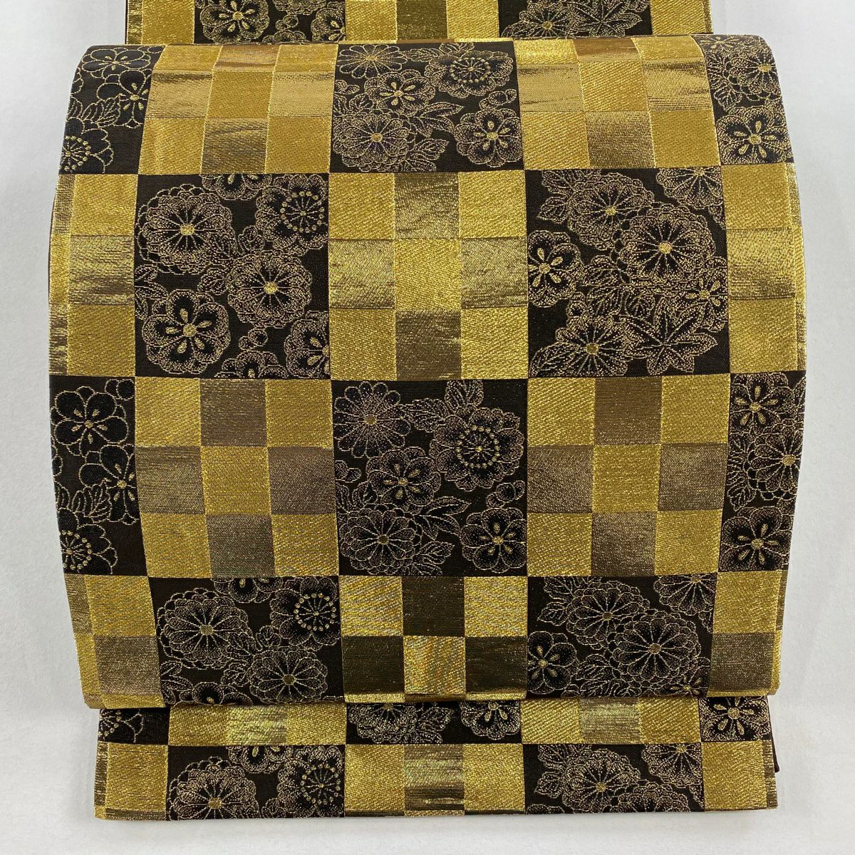 【美品】 袋帶 秀品級 草花紋紋 市松樹 金金箔 金絲 黑 六通 純蠶絲