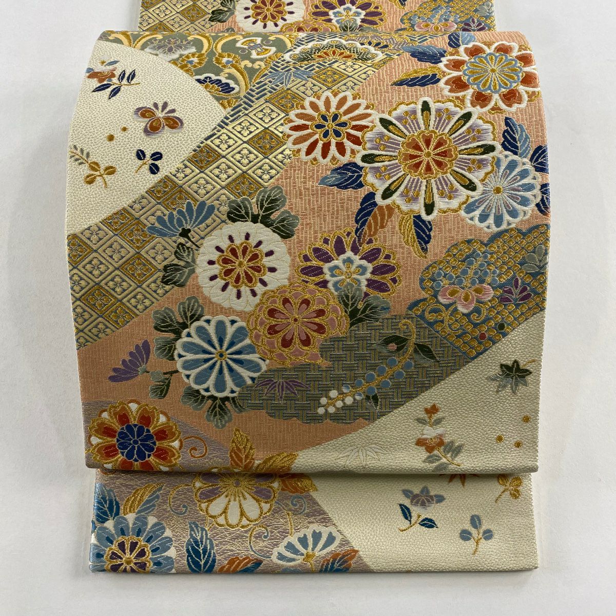【美品】 袋帶 秀品級 松樹竹子梅花 寶盡くし 金絲 金金箔 米色 六通 純蠶絲