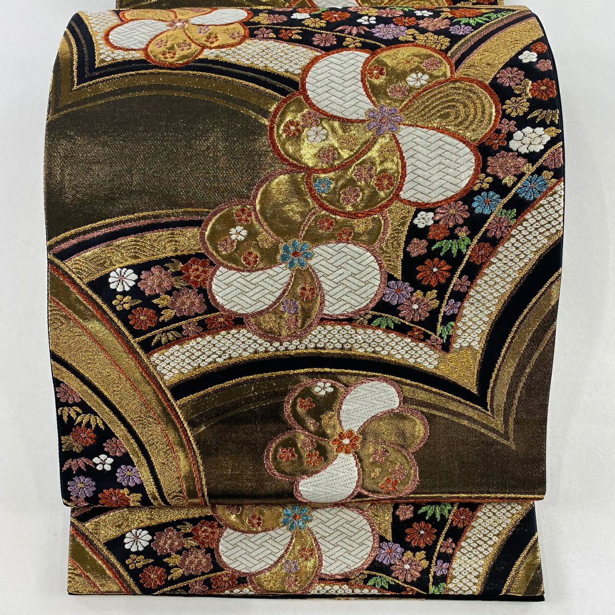 【美品】 袋帶 秀品級 花 笹 刺繡 金線 黑 六通 純蠶絲