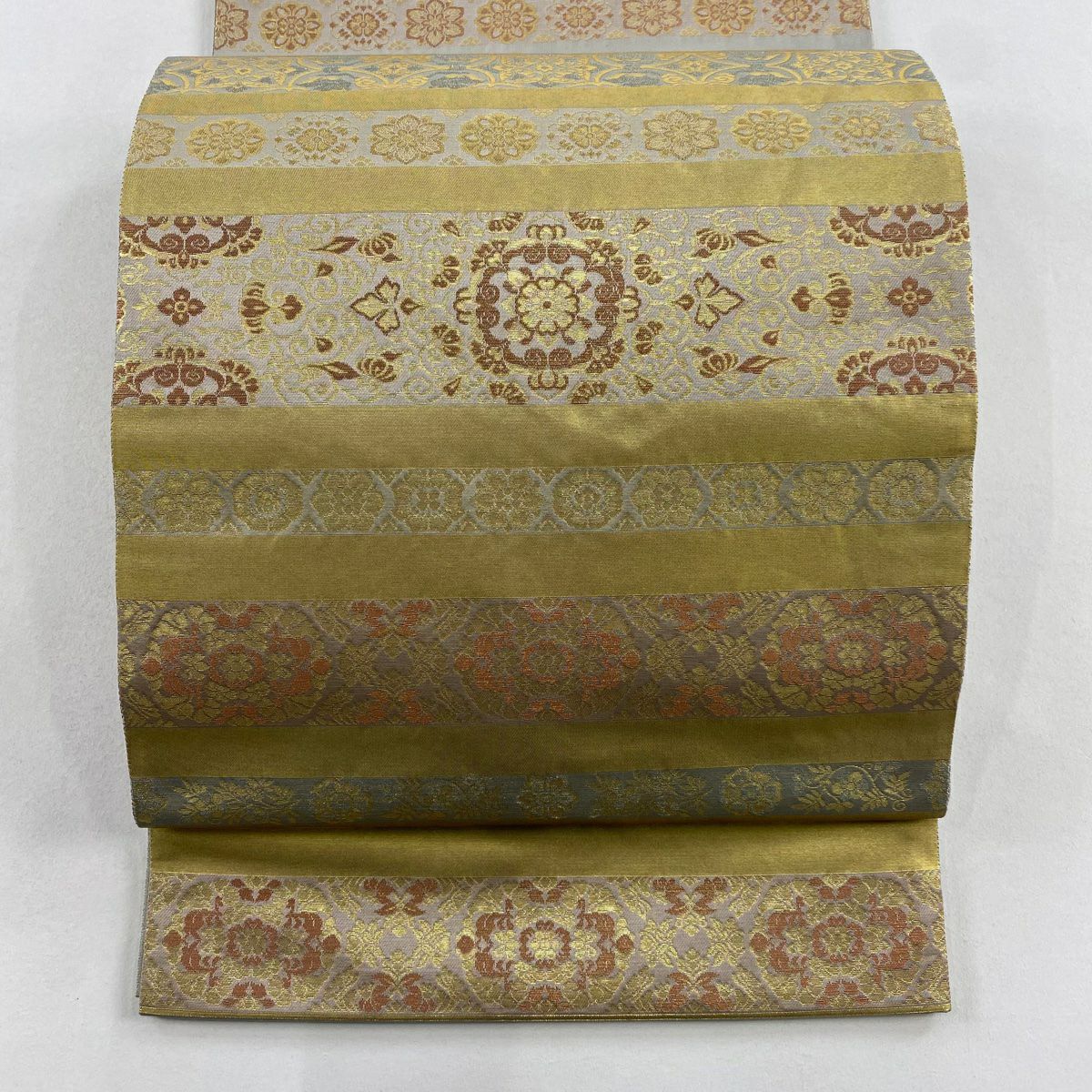 【美品】 袋帶 秀品級 明日香間道 本金金箔 金絲 金色 大鼓圖案 純蠶絲