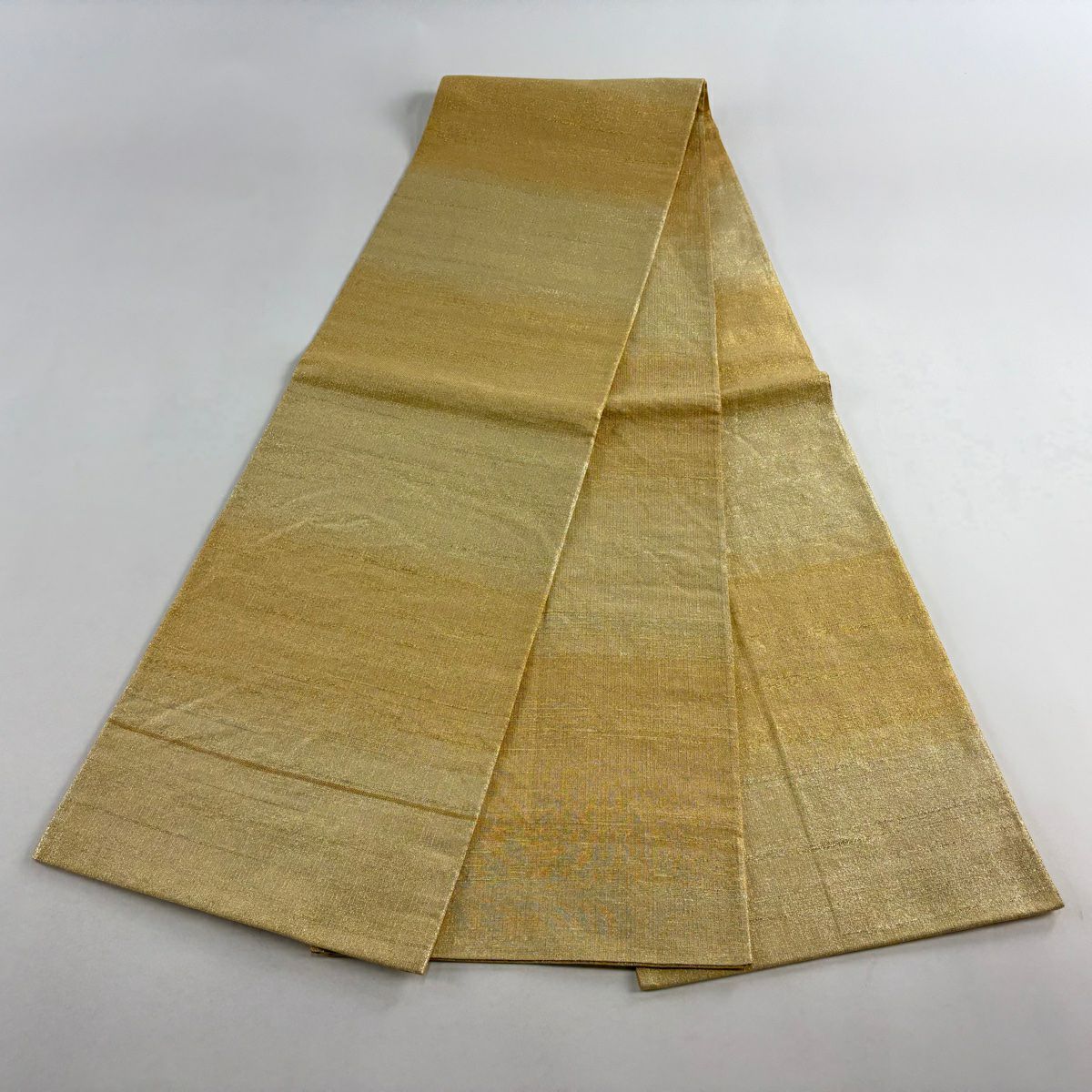【美品】 袋帶 逸品級 桝屋高尾 落款あり ねん金綴錦 段霞紋 金金箔 金色 全通 純蠶絲