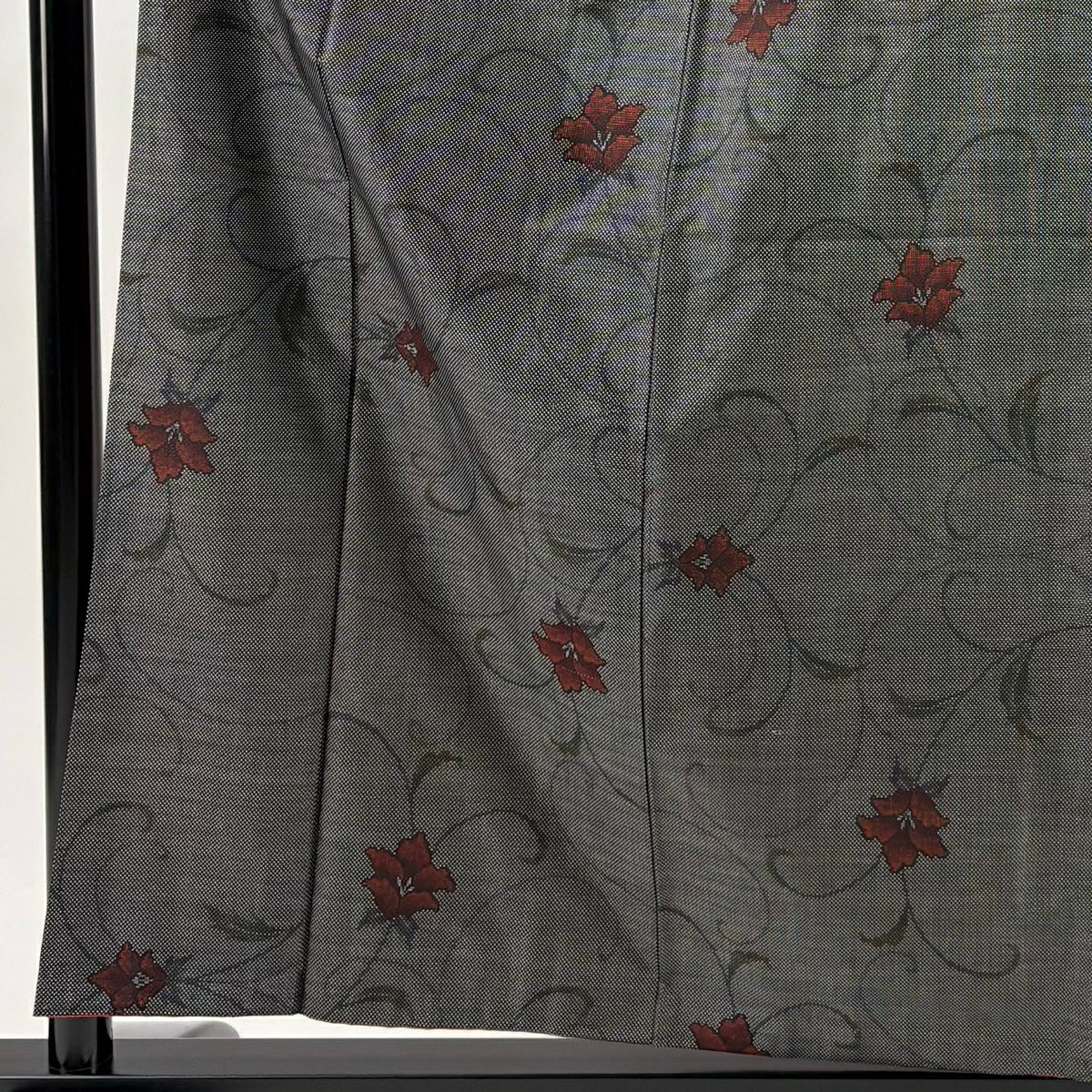 【美品】 大島紬織 身長158.5cm 袖長61.5cm S 雙層 證書附帶 花唐草紋 黑灰 純蠶絲 優品級