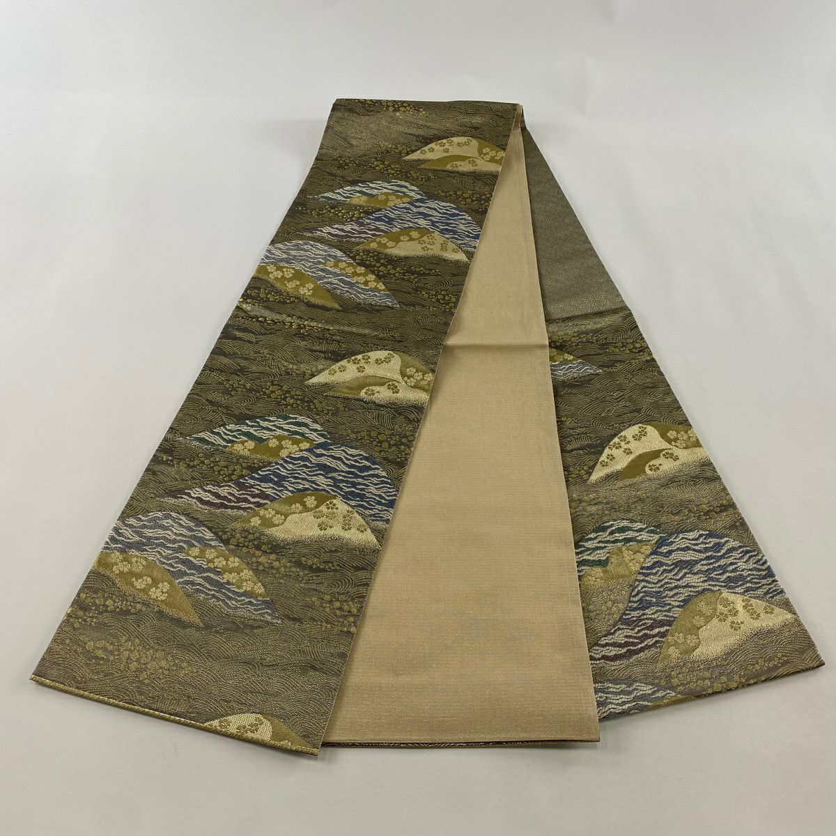 【美品】 袋帶 秀品級 山並 波 金絲 金金箔 灰茶 六通 純蠶絲