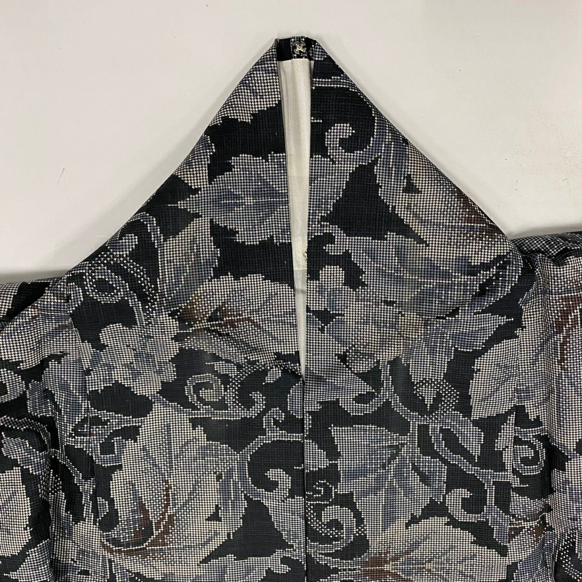 【美品】 紬織 身長157cm 袖長63cm S 雙層 葡萄唐草紋 墨 黑 純蠶絲 秀品級