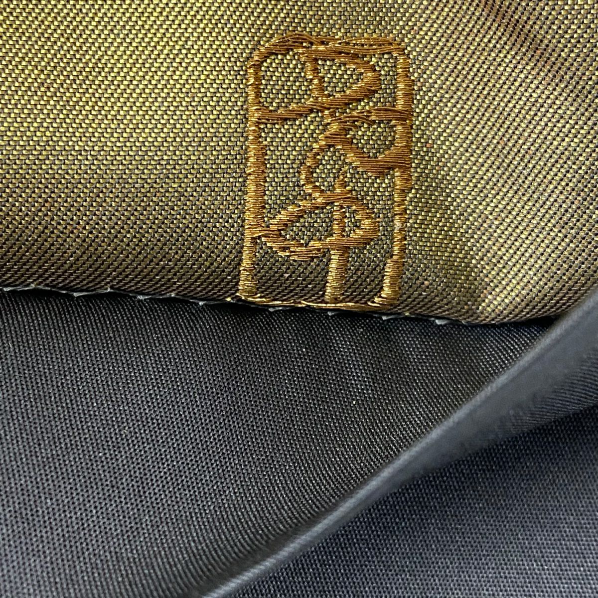 【美品】 袋帶 名品級 加納幸 落款あり 菊花 松樹 金絲 金茶 お太鼓圖案 純蠶絲