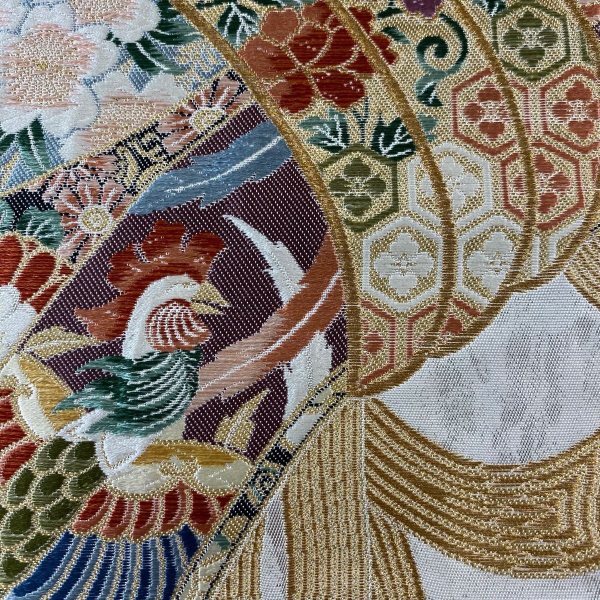【美品】 袋帶 秀品級 束捲熨斗紋 花鳥 金銀線 金金箔 米色 大鼓圖案 純蠶絲