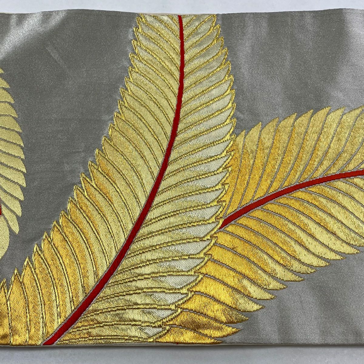 【美品】 袋帶 秀品級 落款あり 本家加納 葉 金金箔 金絲 金 六通 純蠶絲