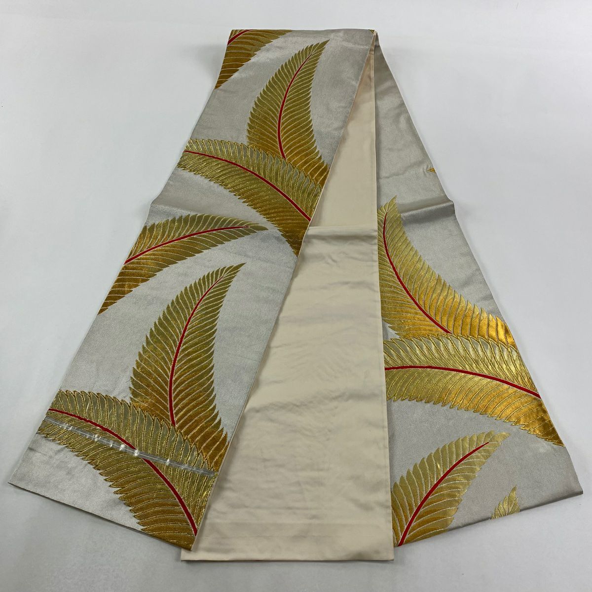 【美品】 袋帶 秀品級 落款あり 本家加納 葉 金金箔 金絲 金 六通 純蠶絲