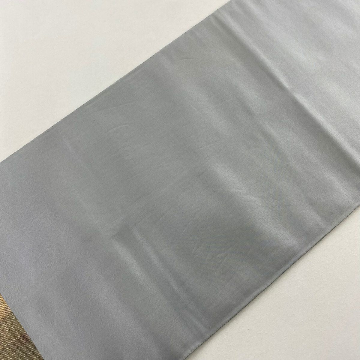 【美品】 袋帶 秀品級 山並 幾何學 金金箔 灰綠 お太鼓圖案 純蠶絲