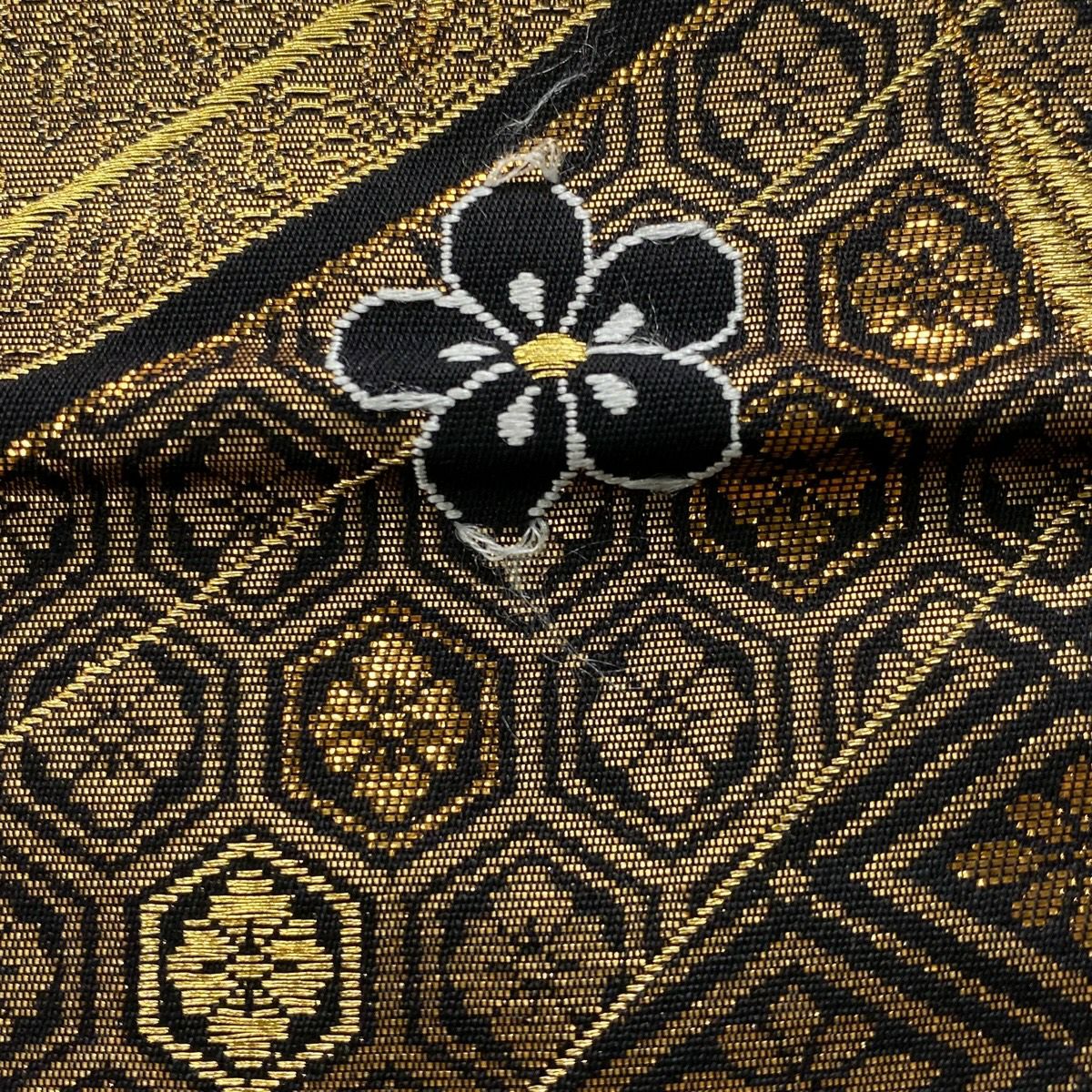 袋帶 秀品級 梅花 龜甲花菱 金糸 金金箔 金茶 六通 純蠶絲