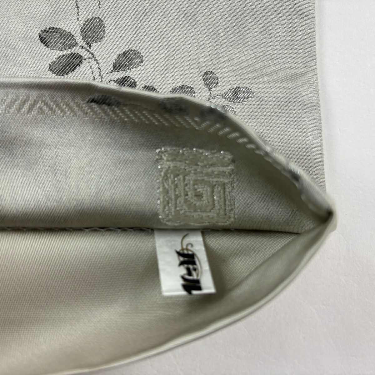 【美品】 袋帶 逸品級 落款あり 大脇一心監修 辻花染 萩 金銀彩 金金箔 銀色 六通 純蠶絲