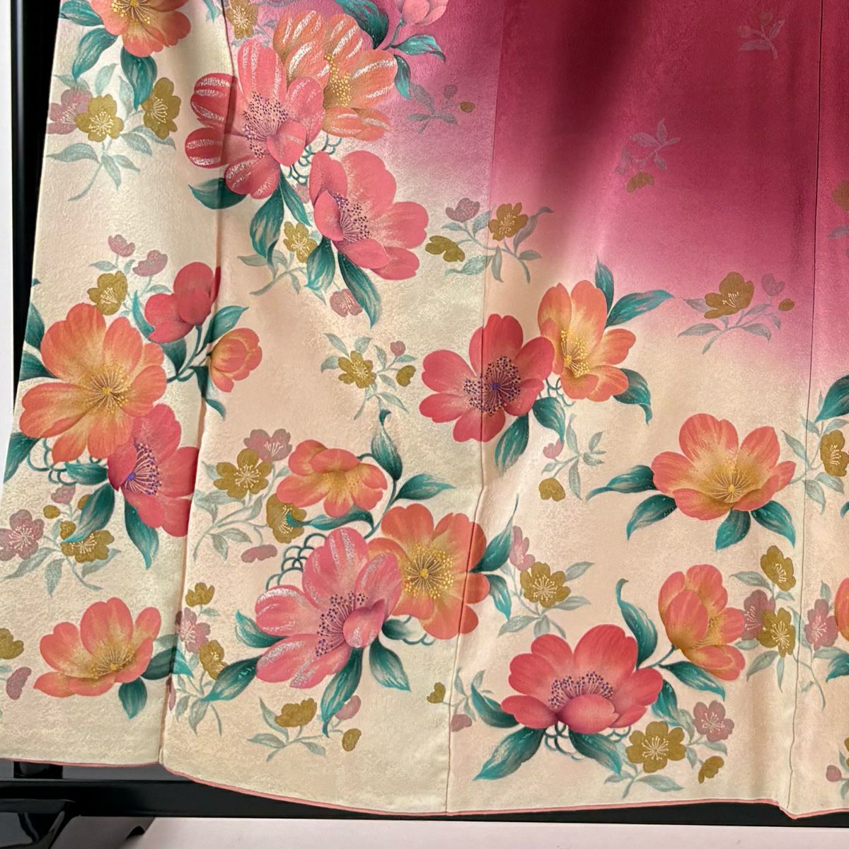 【美品】振袖禮服 身長159cm 袖長67cm M 雙層 山口小夜千 落款あり 草花紋紋 金銀彩 漸變 深粉色 純蠶絲 名品級