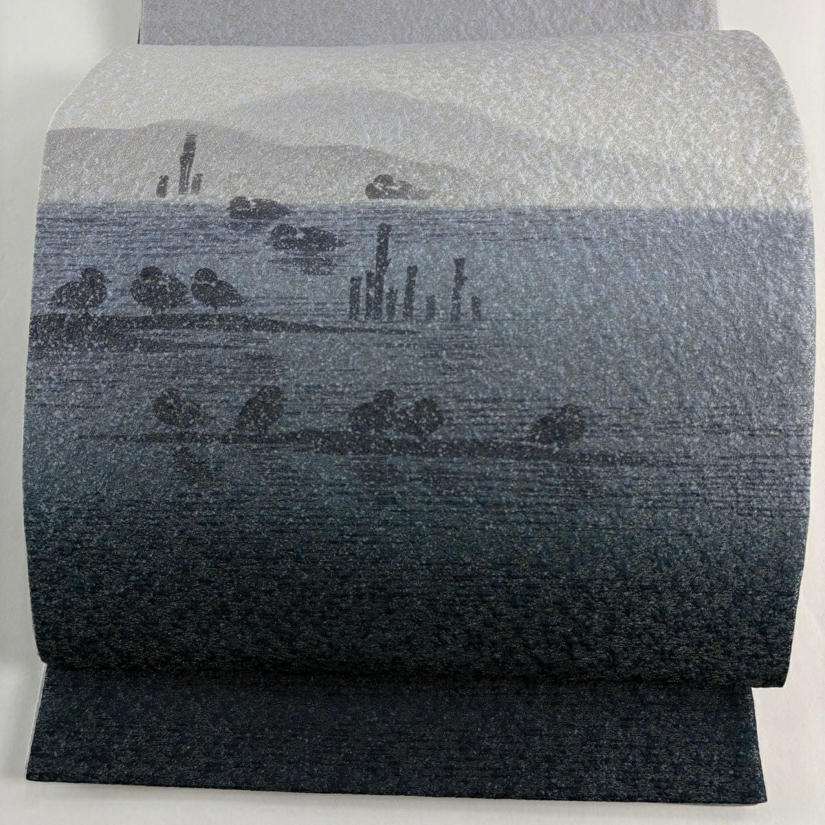 【美品】 袋帶 秀品級 附落款 風景 遠山 金通 金灰色 大鼓圖案 純蠶絲