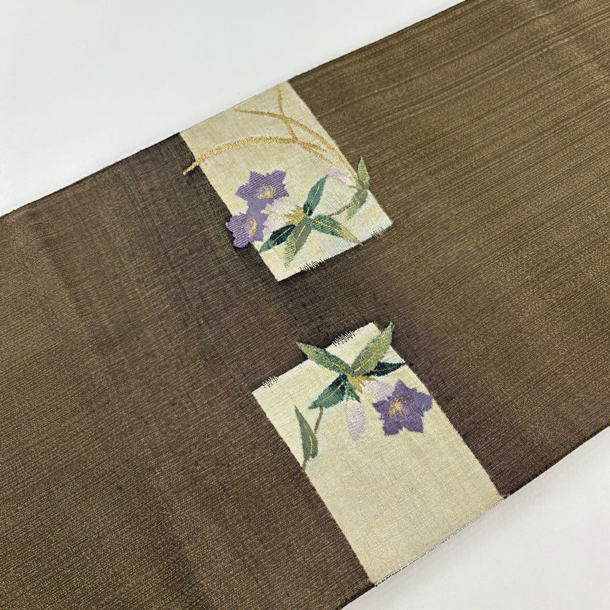 【美品】 袋帶 秀品級 草花紋 葉紋 金通 金銀絲 茶綠 お太鼓紋 純蠶絲