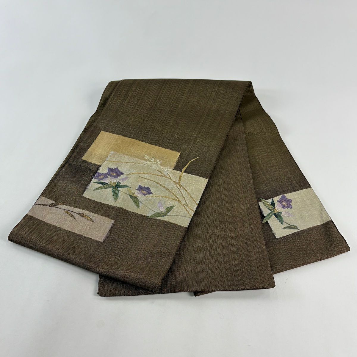 【美品】 袋帶 秀品級 草花紋 葉紋 金通 金銀絲 茶綠 お太鼓紋 純蠶絲