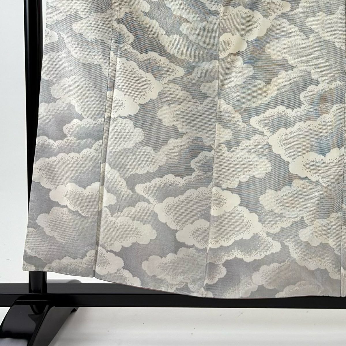 【美品】 大島紬織 身長158.5cm 袖長63cm S 雙層 桑原啓之介 落款あり 證書あり 雲紋 灰色 純蠶絲 逸品級